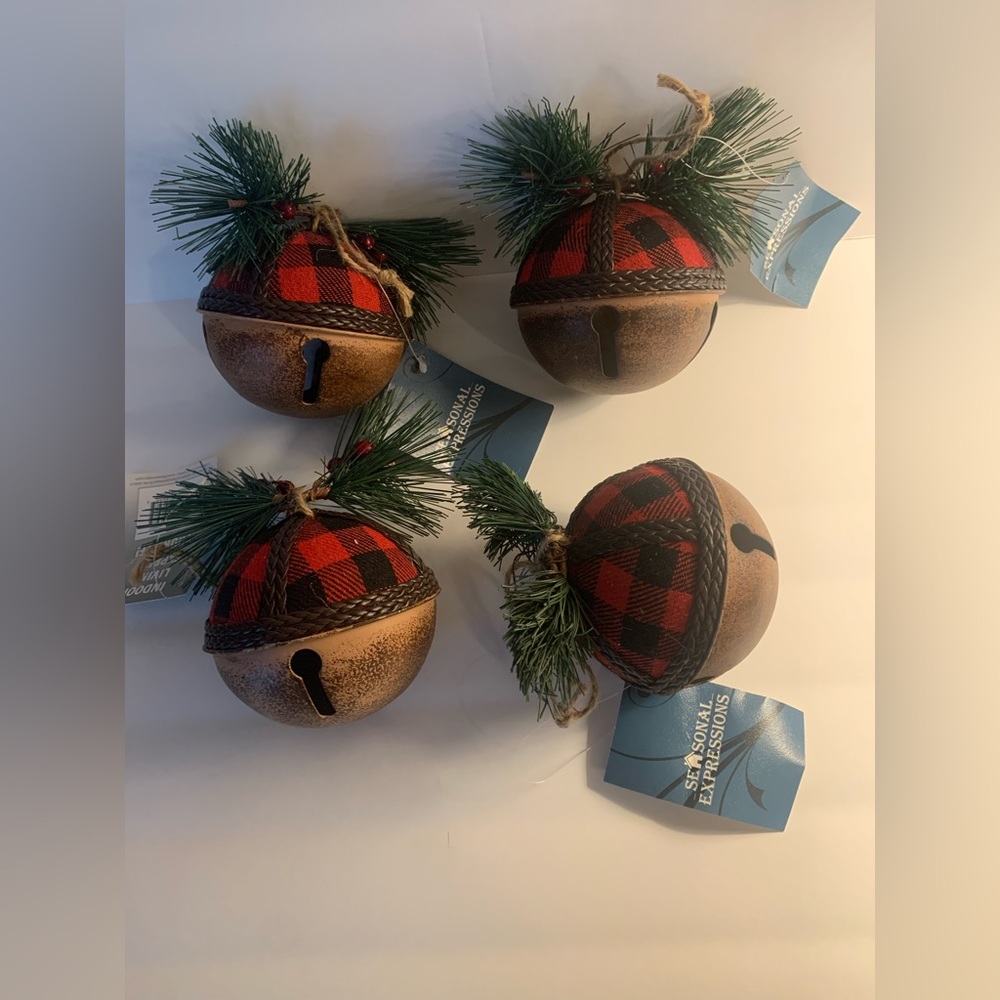 NEW FARMHOUSE CHRISTMAS TREE ORNAMENTS 4 BUFFALO CHECK BELLS